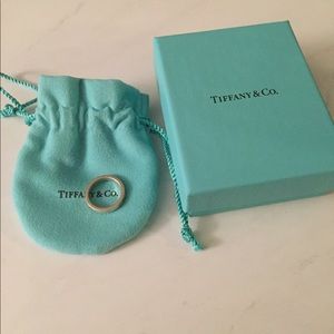 Tiffany and Co street address ring